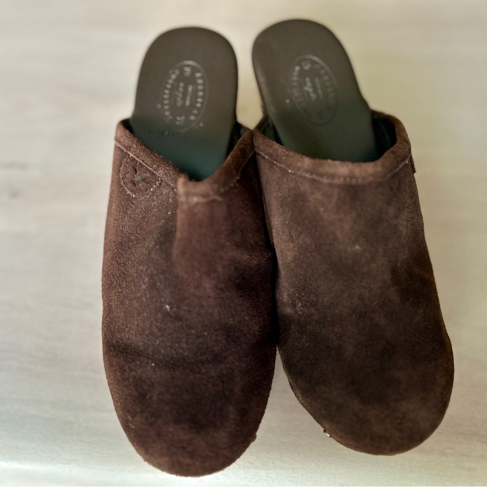 American Outfitters clogs